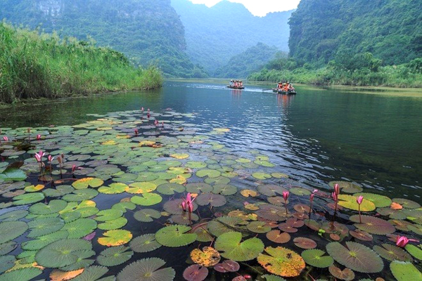 HÀ NỘI - THUNG LAU - ĐỘNG THIÊN HÀ - THUNG NHAM - BÁI ĐÍNH SUỐI KHOÁNG NÓNG KÊNH GÀ -  HÀ NỘI 